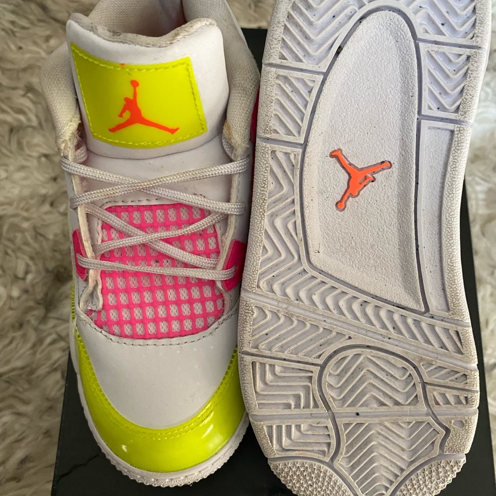 Tenis Nike Air Jordan 4’s Retro
